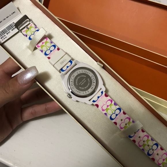 Coach Watch - Picture 2 of 4